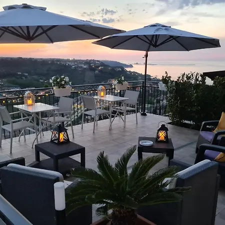 Il Nido Oda ve Kahvaltı 4*