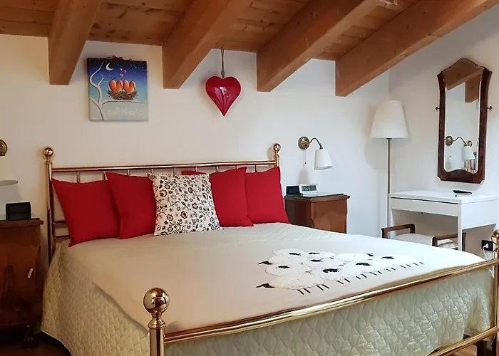 לינה וארוחת בוקר Il Nido 4*