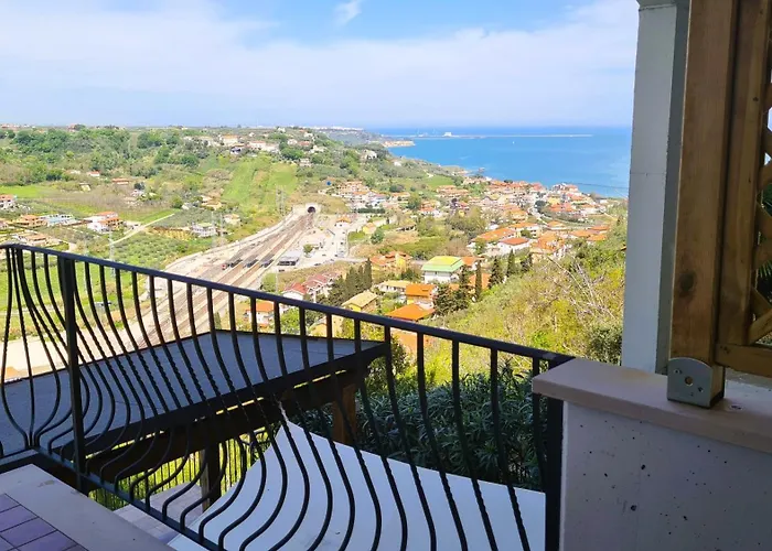 לינה וארוחת בוקר Il Nido 4*